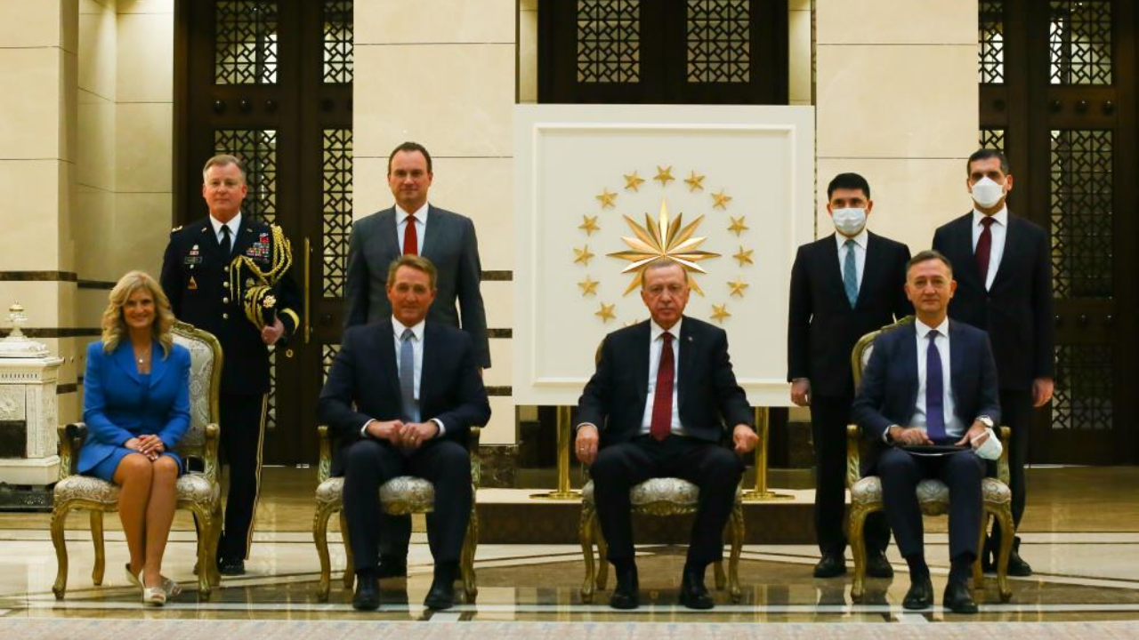 ABD ve İtalya Büyükelçilerinden Erdoğan'a güven mektubu